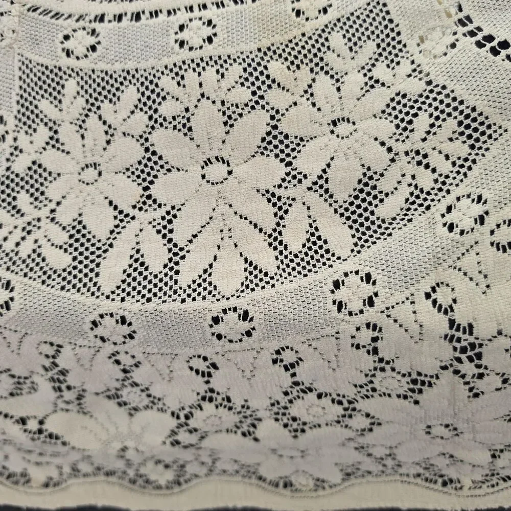 Vintage Irish Style Lace Tablecloth 72x60 Large Cream Floral Table Cover Linens